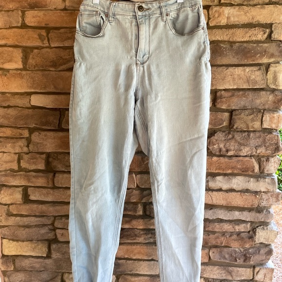 No Boundaries Denim - No Boundaries Light Wash Denim Jeans